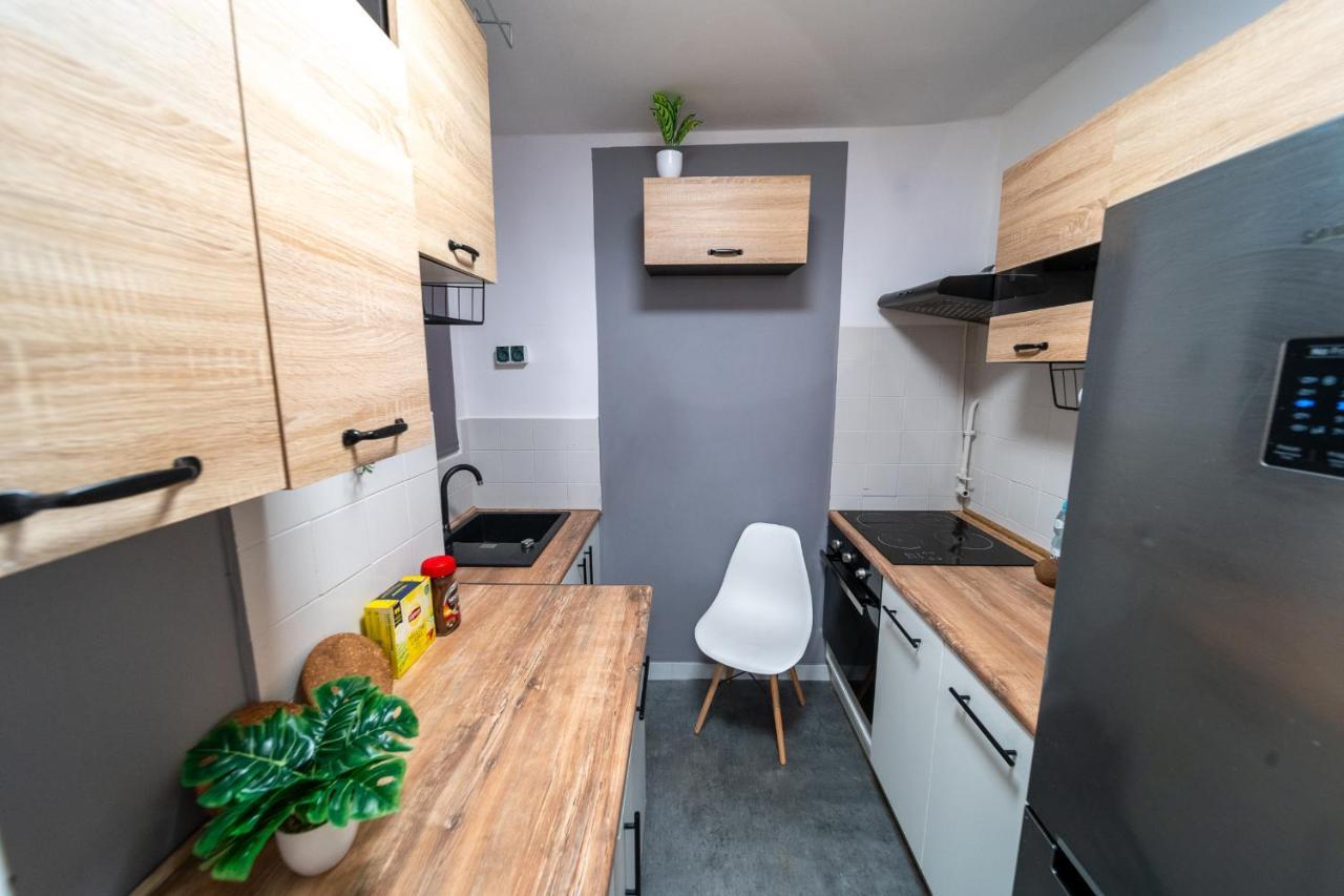 Metro Lux Home Apartment Varsovie Extérieur photo