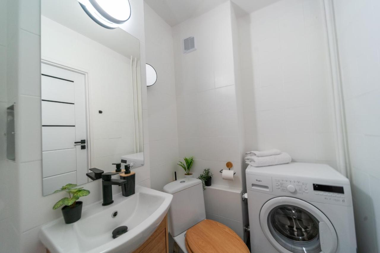 Metro Lux Home Apartment Varsovie Extérieur photo