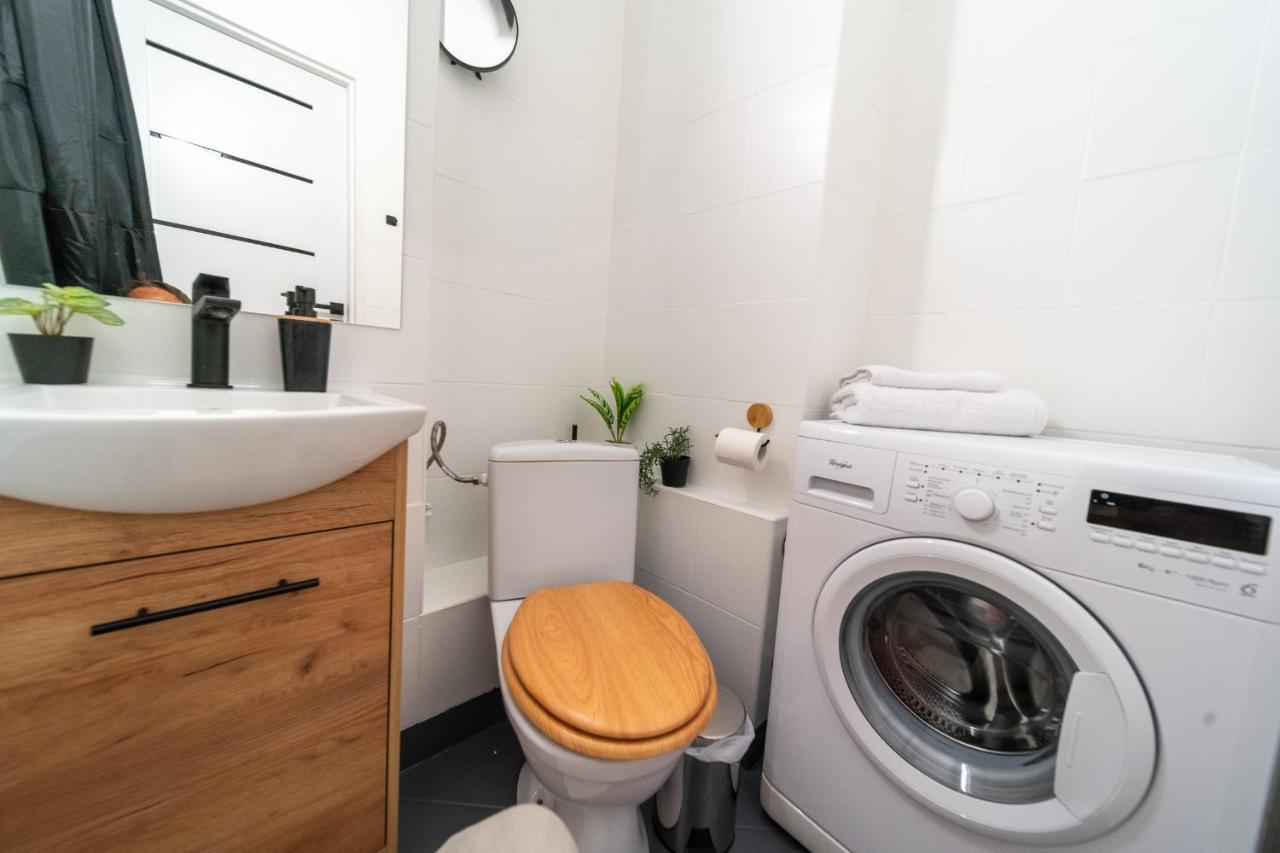 Metro Lux Home Apartment Varsovie Extérieur photo