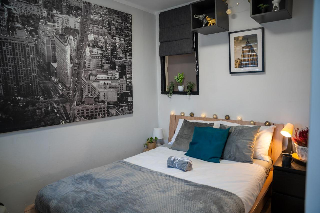 Metro Lux Home Apartment Varsovie Extérieur photo