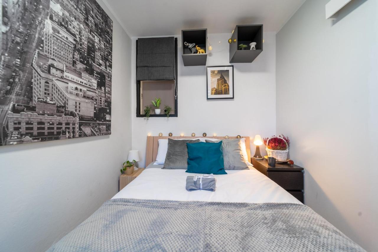 Metro Lux Home Apartment Varsovie Extérieur photo