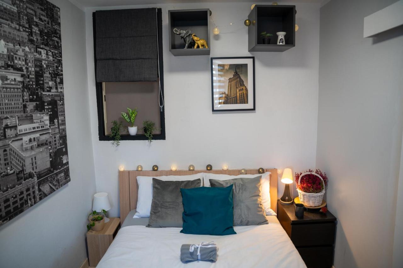 Metro Lux Home Apartment Varsovie Extérieur photo