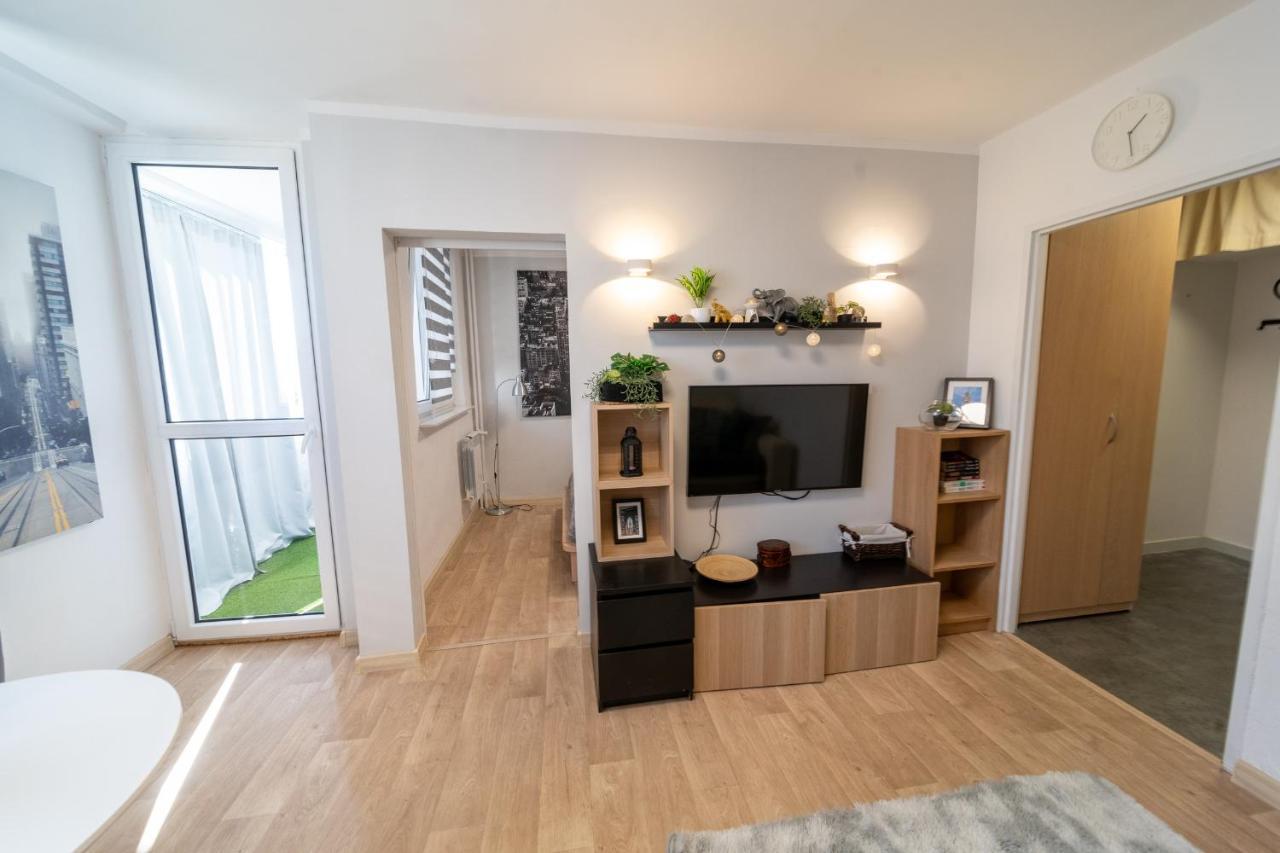 Metro Lux Home Apartment Varsovie Extérieur photo