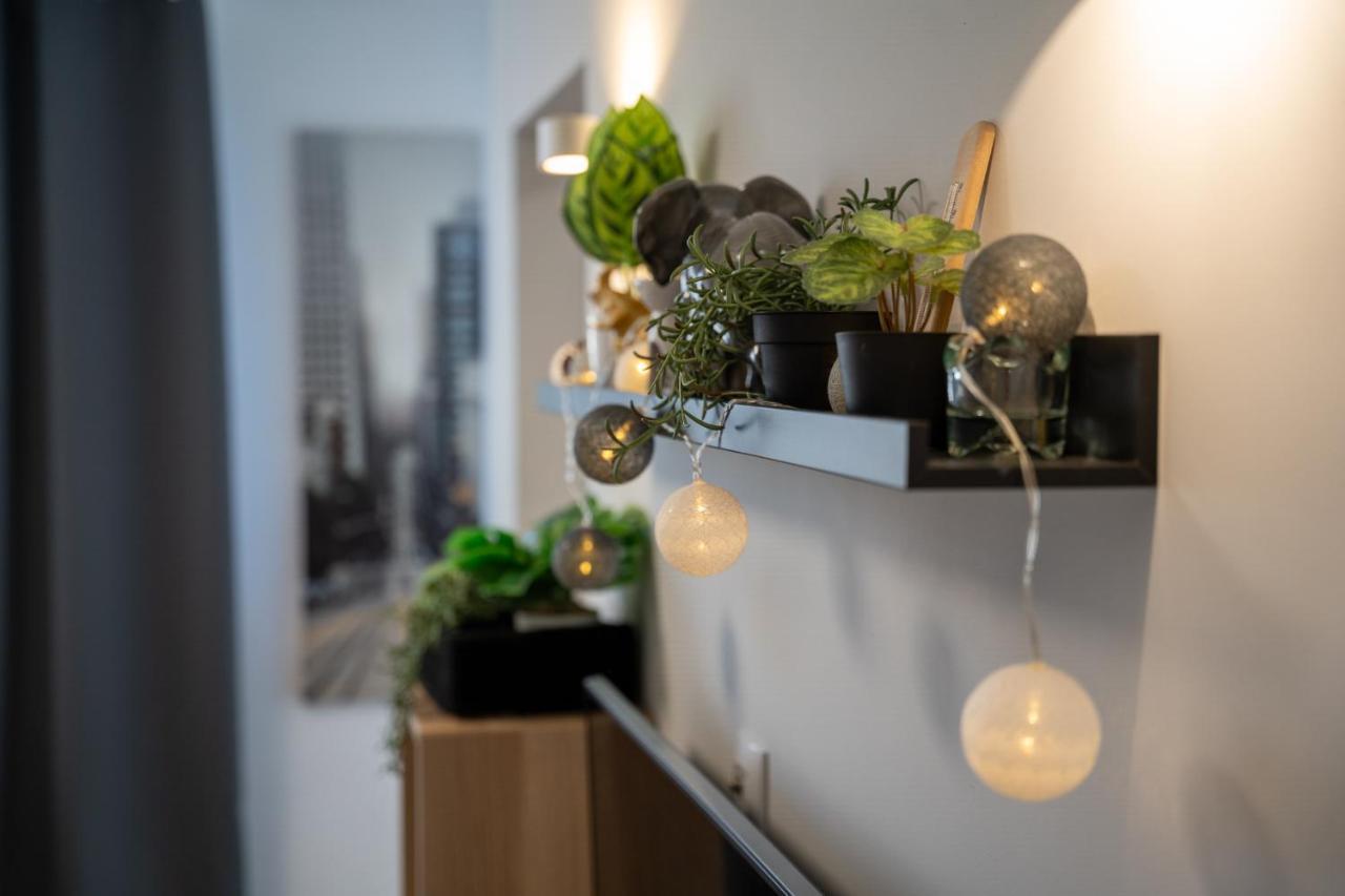 Metro Lux Home Apartment Varsovie Extérieur photo