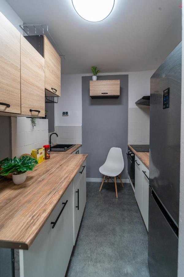 Metro Lux Home Apartment Varsovie Extérieur photo